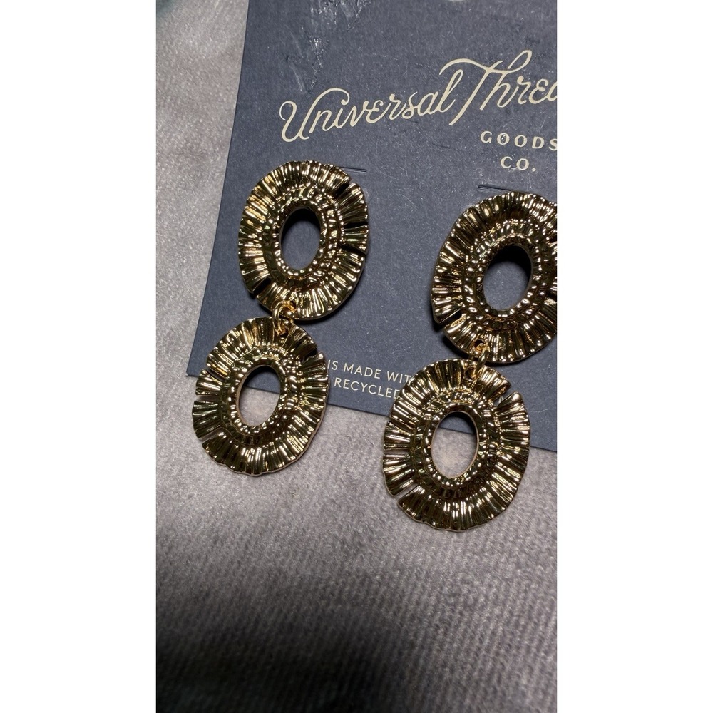 Universal Thread Gold Tone Textured Dangle Earrings NWT Nickel Free